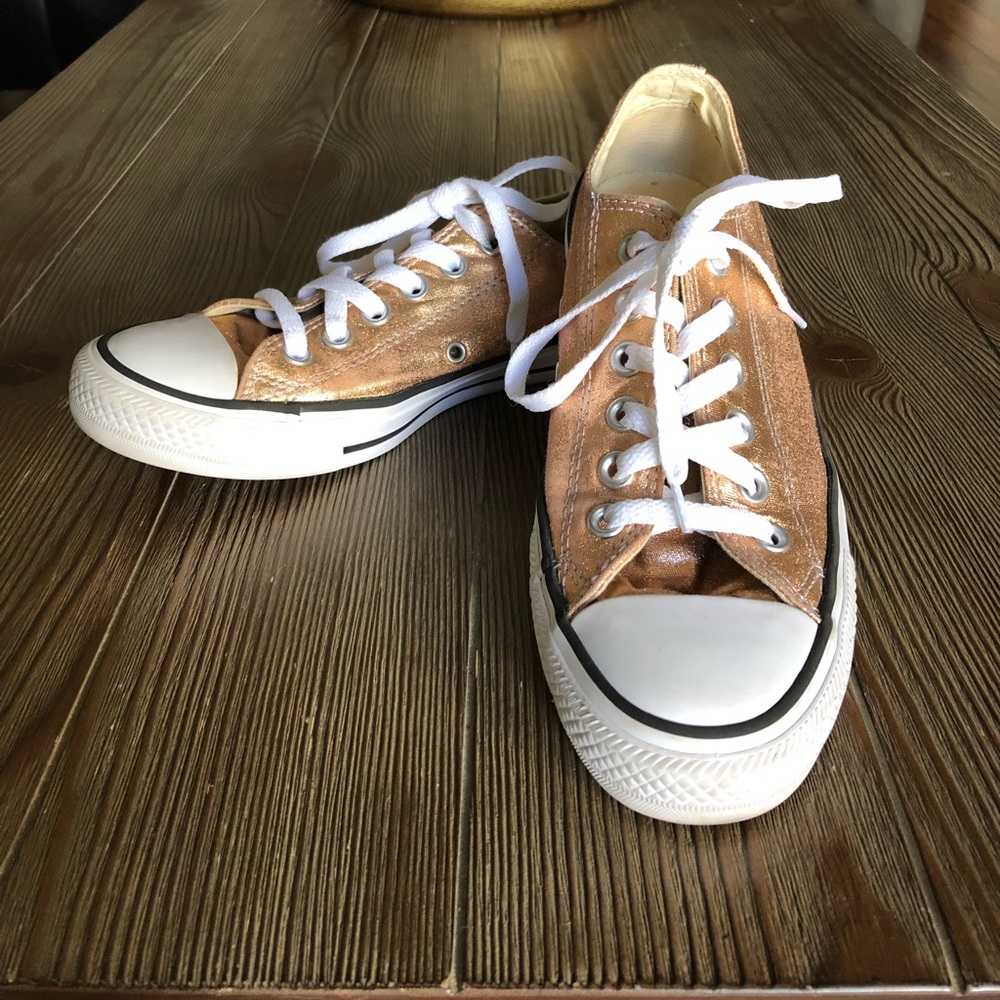 Women’s converse